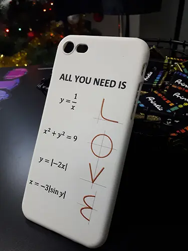 УФ печать на чехле для телефона